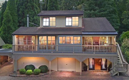 60 Oxley Drive, Bowral NSW 2576