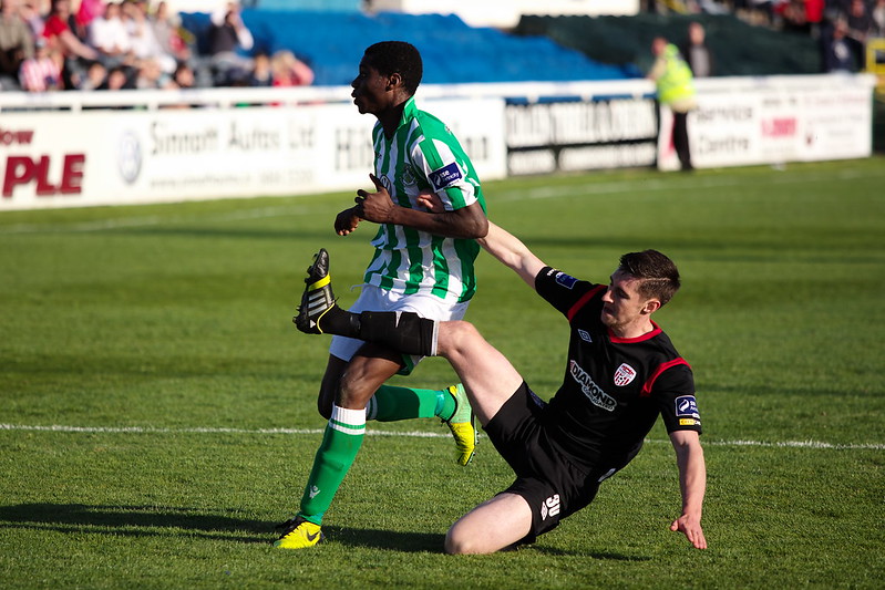 Bray Wanderers v Derry City #50<br/>© <a href="https://flickr.com/people/95412871@N00" target="_blank" rel="nofollow">95412871@N00</a> (<a href="https://flickr.com/photo.gne?id=13917107421" target="_blank" rel="nofollow">Flickr</a>)