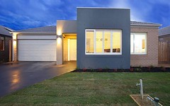 9 Luxury Way, Point Cook VIC