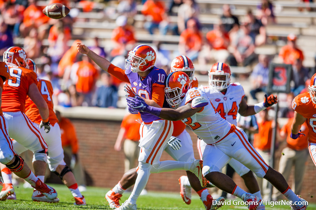 Clemson Football Photo of Xavier Kelly and springgame