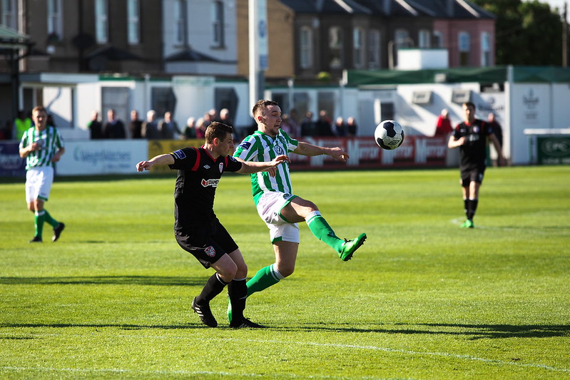 Bray Wanderers v Derry City #12<br/>© <a href="https://flickr.com/people/95412871@N00" target="_blank" rel="nofollow">95412871@N00</a> (<a href="https://flickr.com/photo.gne?id=13940778964" target="_blank" rel="nofollow">Flickr</a>)