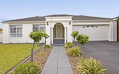 10 Hayes Court, Lovely Banks VIC