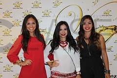 83 Laura Garcia, Ana Resendez y Julia Perez.