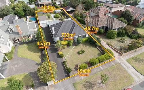 5 Fourth St, Parkdale VIC 3195