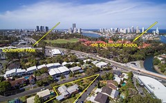 8 Deauville Drive, Southport Qld