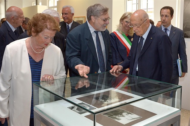 Il Presidente Giorgio napolitano nel cosro della visita alla mostra "Alisto – Dalle trincee della grande guerra ai nuovi sentieri della pace e della convivenza”