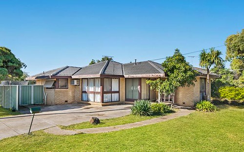 15 Perry Cl, Melton VIC 3337