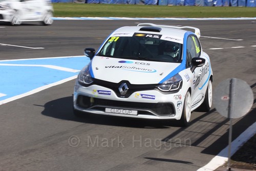 Mike Bushell in Clio Cup qualifying during the BTCC Weekend at Donington Park 2017: Saturday, 15th April