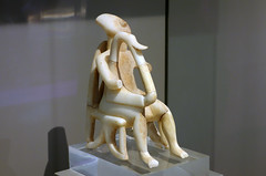 Male harp player from Keros