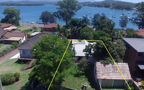 179 Bay Road, Bolton Point NSW