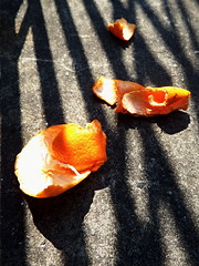 Anglų lietuvių žodynas. Žodis orange rind reiškia apelsinų žievelė lietuviškai.