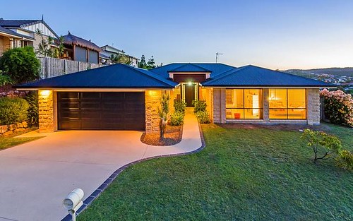 16 Sangster Cr, Pacific Pines QLD 4211