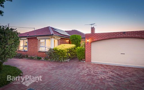 8 Bell View Ct, Springvale South VIC 3172