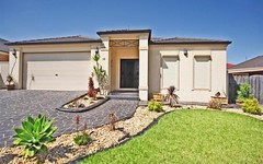 13 Chapman Cct, Currans Hill NSW