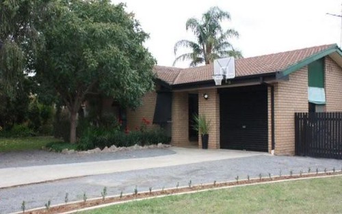 4 Hogg Court, Corowa NSW
