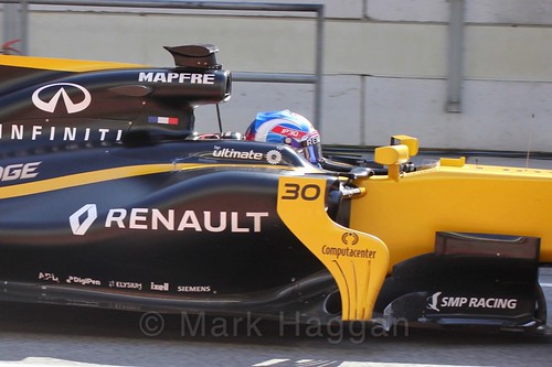Jolyon Palmer in his Renault in Formula One Winter Testing 2017