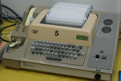 Anglų lietuvių žodynas. Žodis teletypewriter reiškia n amer. teletaipas lietuviškai.