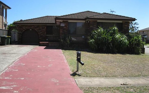 15 Leicester St, Wakeley NSW 2176